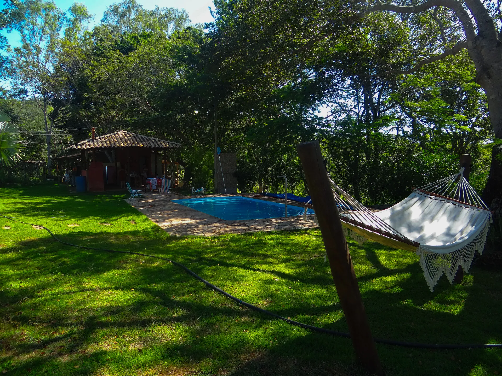 Piscina e área de lazer